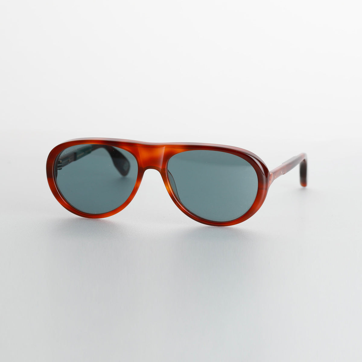 Steve McQueen 1967 Sun — Light Tortoise — official view 16