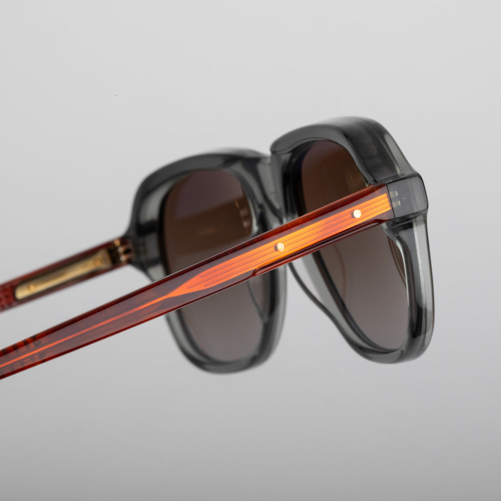 Steve McQueen 1969 Sun — Crystal Grey & Tortoise Temples — official view 11
