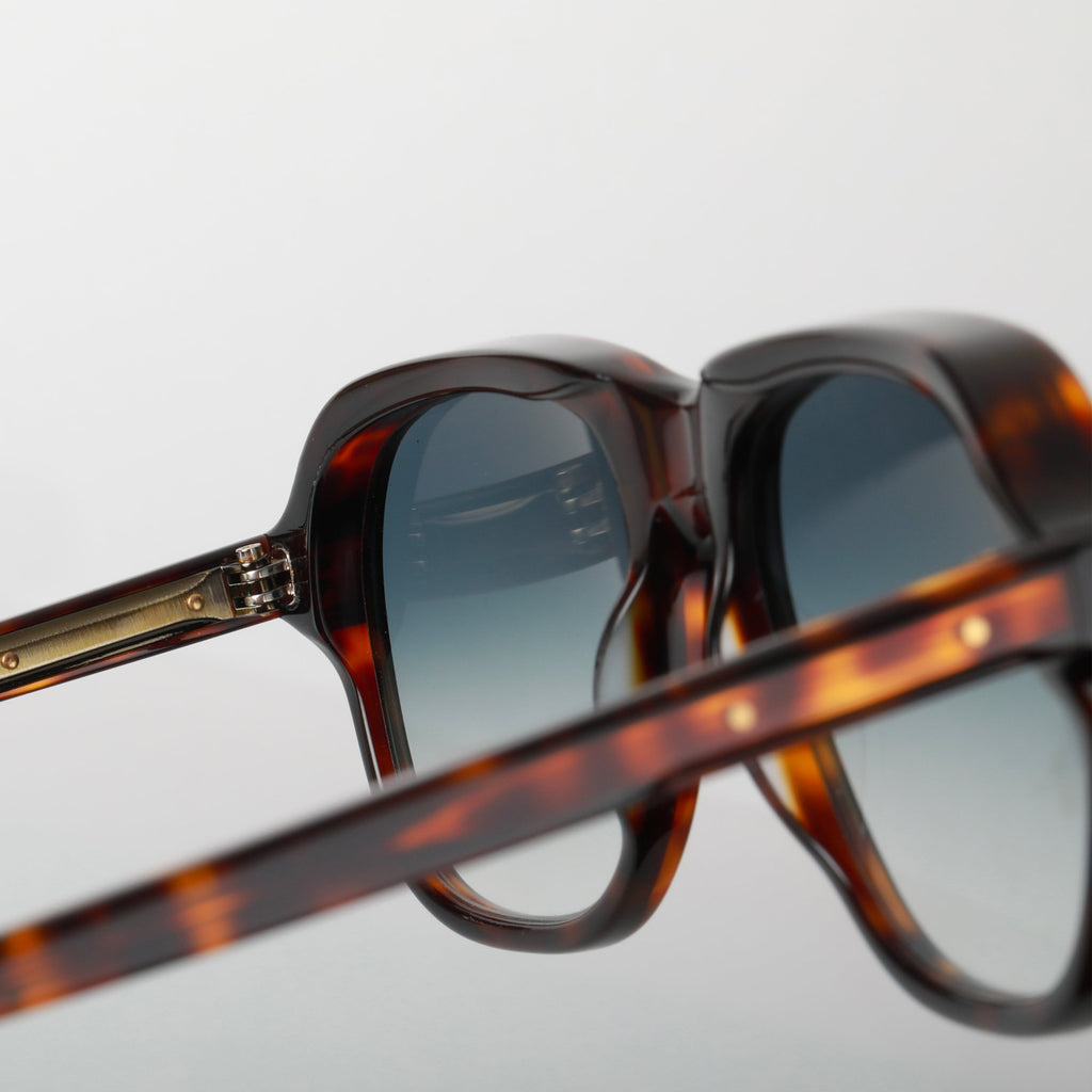 Steve McQueen 1969 Sun — Cherry Tortoise — official view 3