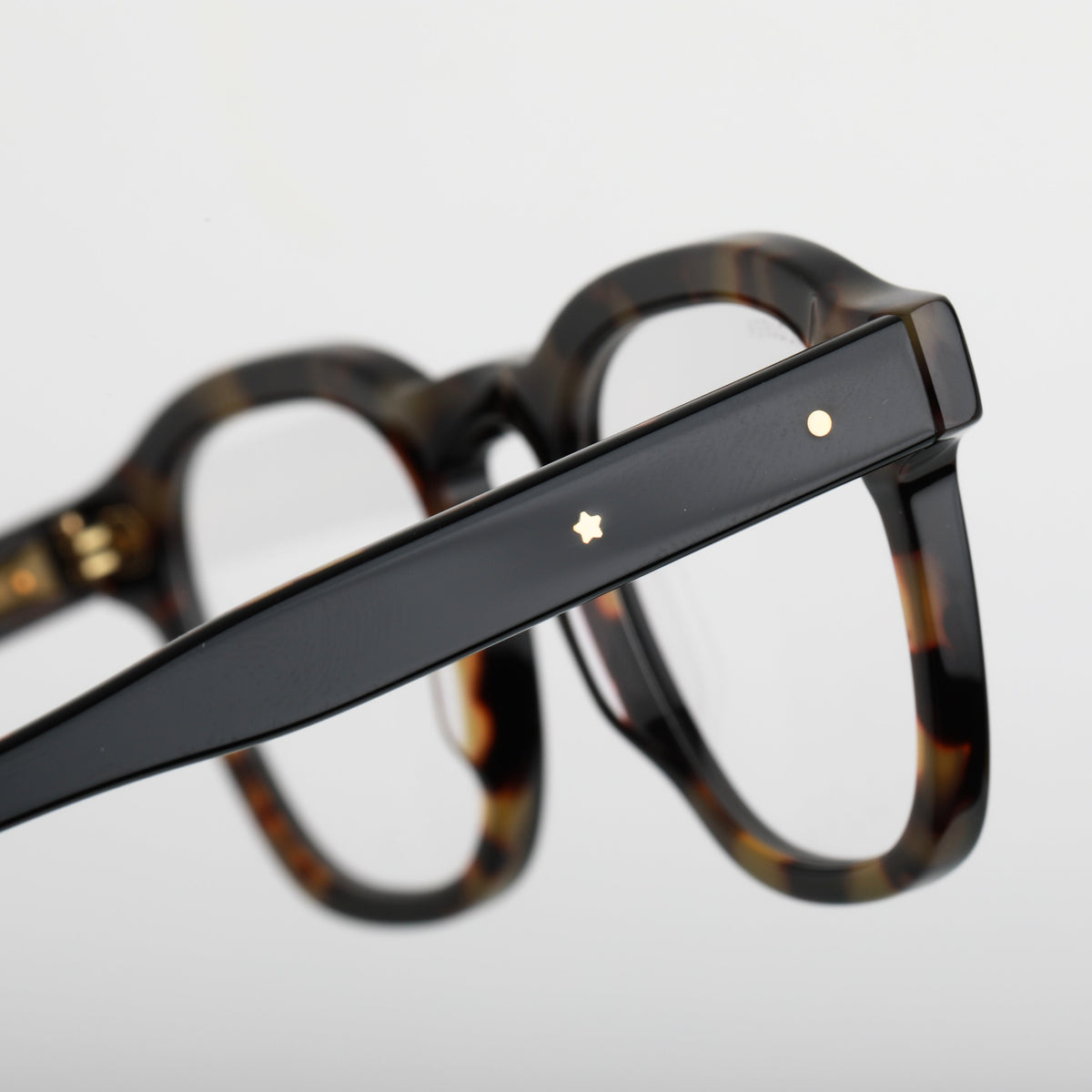 Steve McQueen Bandito — Black & Tortoise — official view 27
