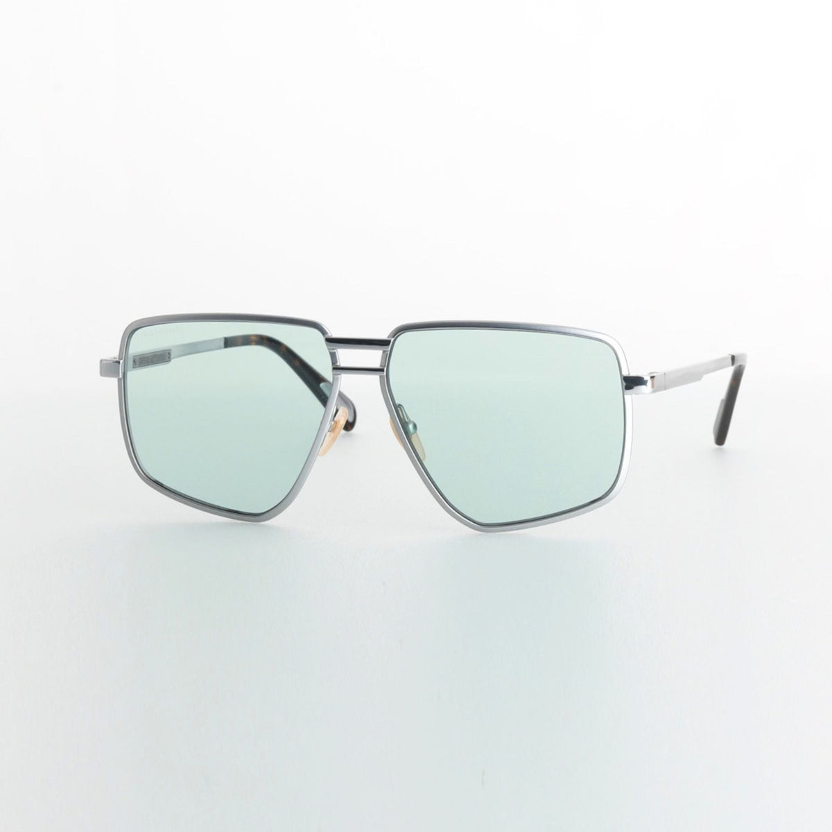 Steve McQueen Charismatic — Silver — official view 12