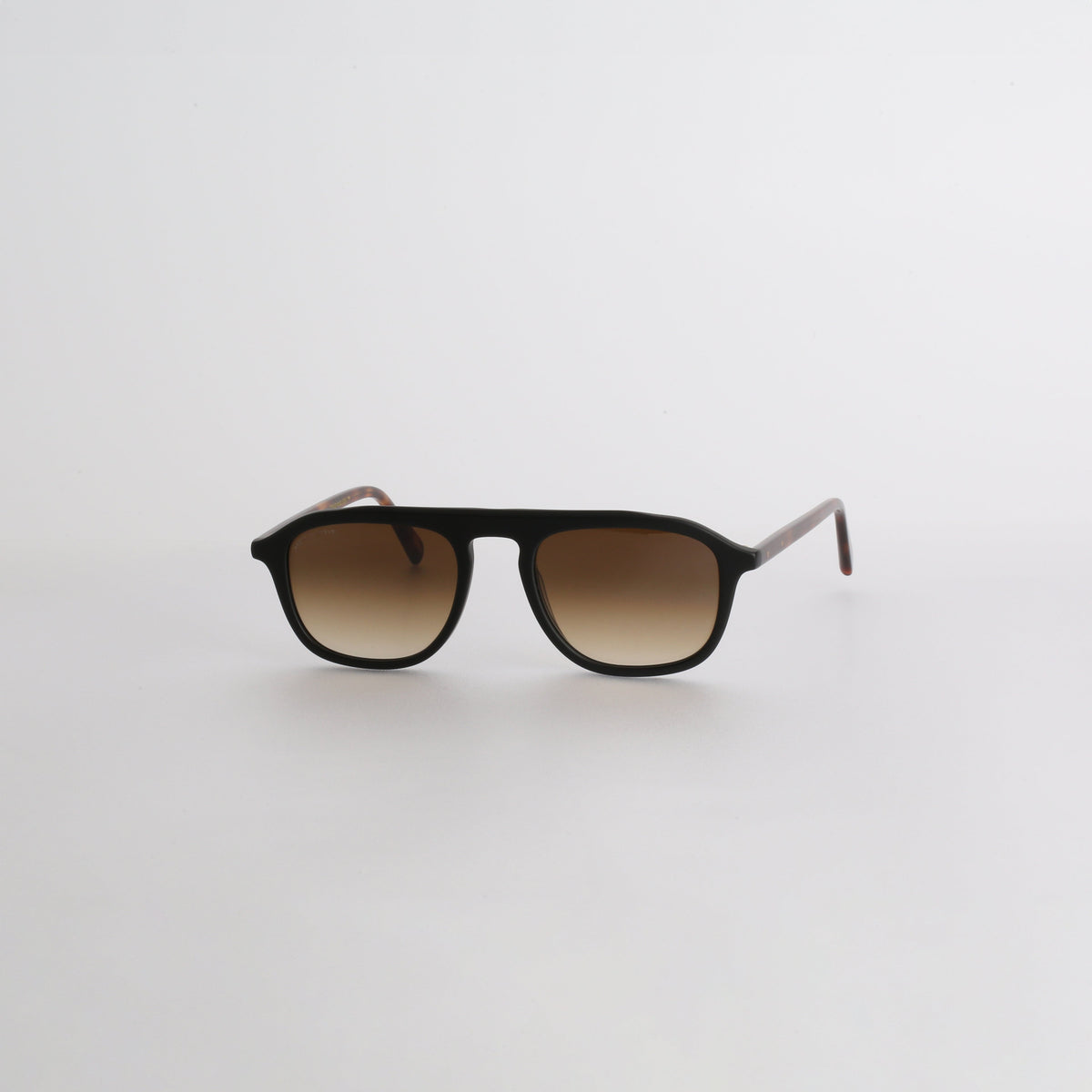 Steve McQueen Papillon Sun — official catalogue — official view 8