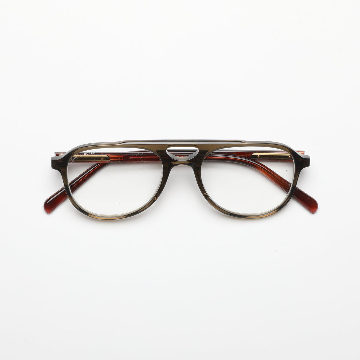 Steve McQueen Pilot — Crystal Khaki & Tortoise Temples — official view 13