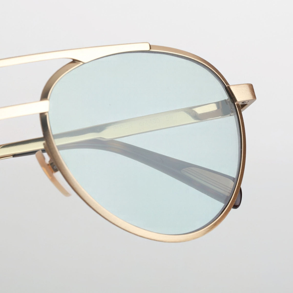 Steve McQueen Piper — Gold — official view 2