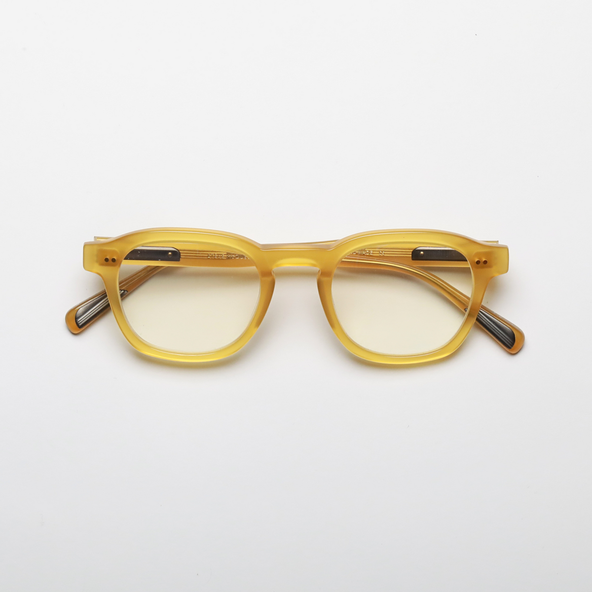 Steve McQueen Bandito Optical 104 – Yellow Honey – front view