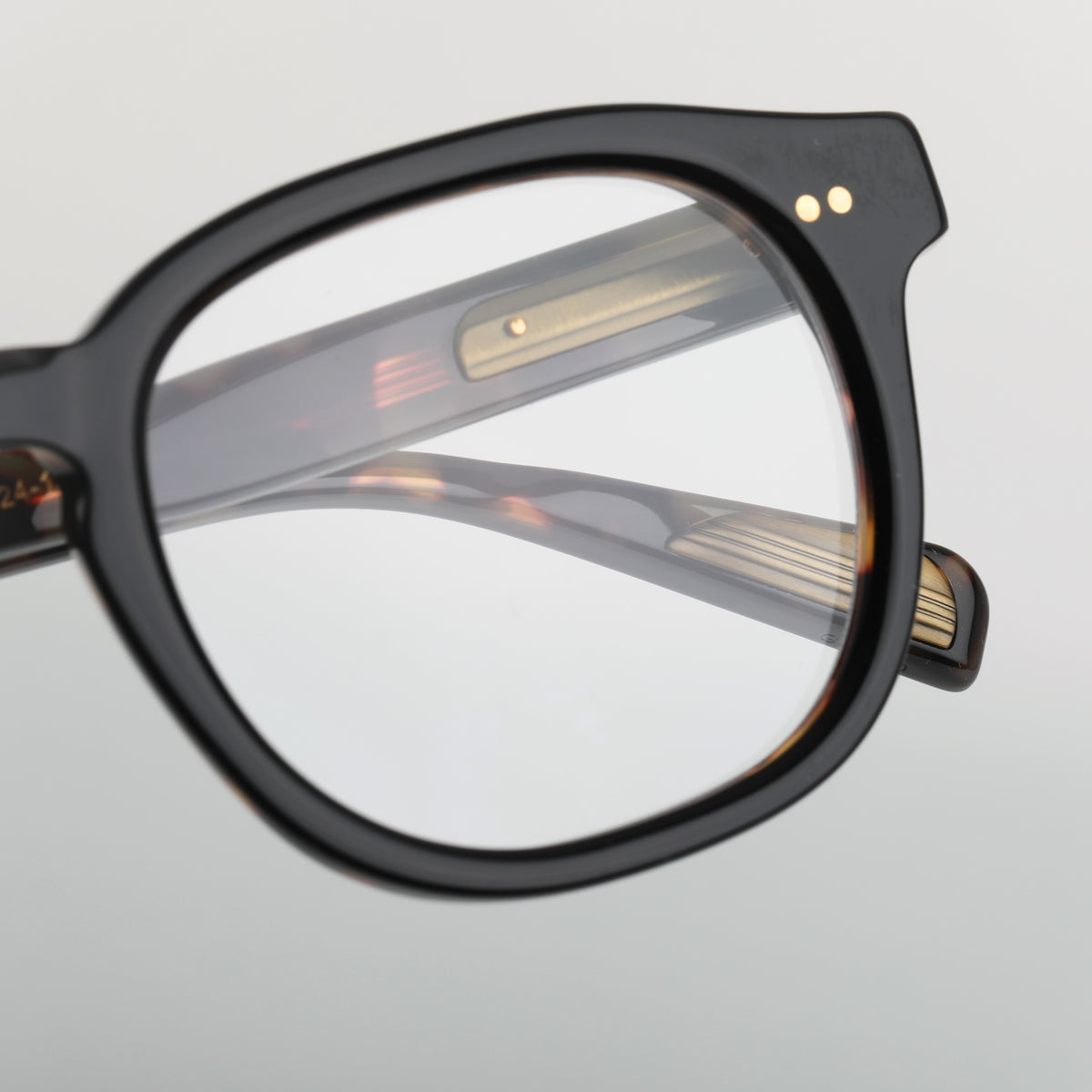 Steve McQueen King Optical 002 Black & Tortoise - angle 2