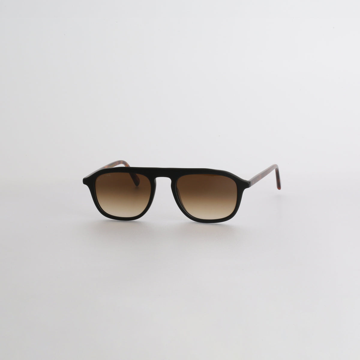 Steve McQueen Papillon Sun 172 Matte Black & Tortoise Temples - angle 2