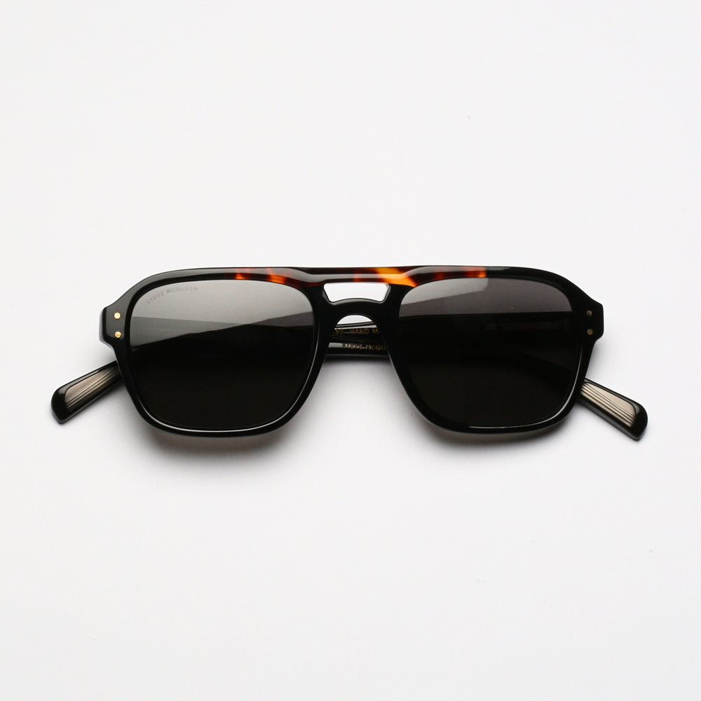 Black &amp; Tortoise Front Bar