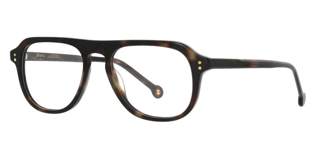 Yannick E868 — SCALE, three-quarter view
