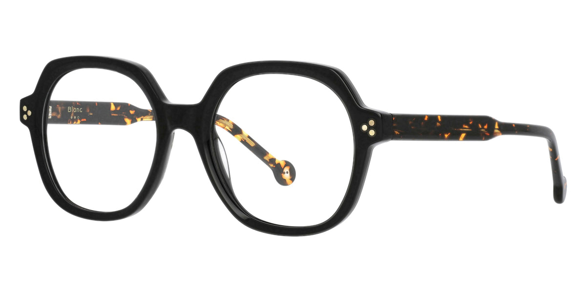 Stan NO61 — GLOSSY BLACK, three-quarter view